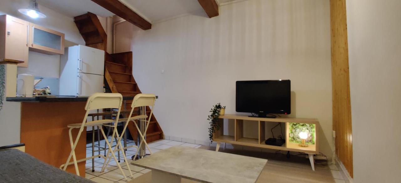 Entre Aix Et Marseille - Petite Maison A Auriol Exterior foto